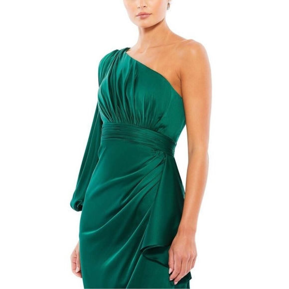 Mac Duggal. Satin One Sleeved Cocktail Dress- NWT size 6 - Picture 3 of 9
